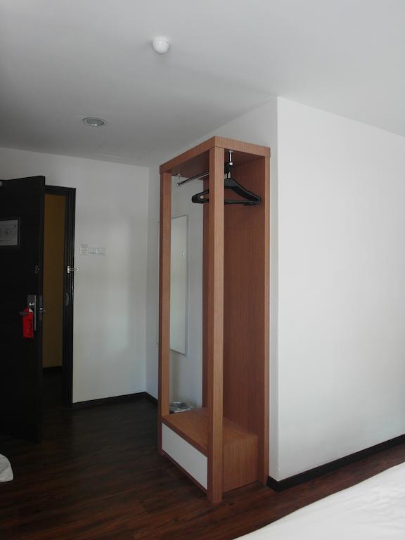Nagoya Inn Hotel Kuah Cameră foto