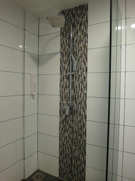 Nagoya Inn Hotel Kuah Cameră foto